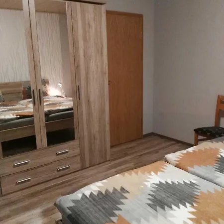 Daire Hochgrebe Inh Heike Schwandt *